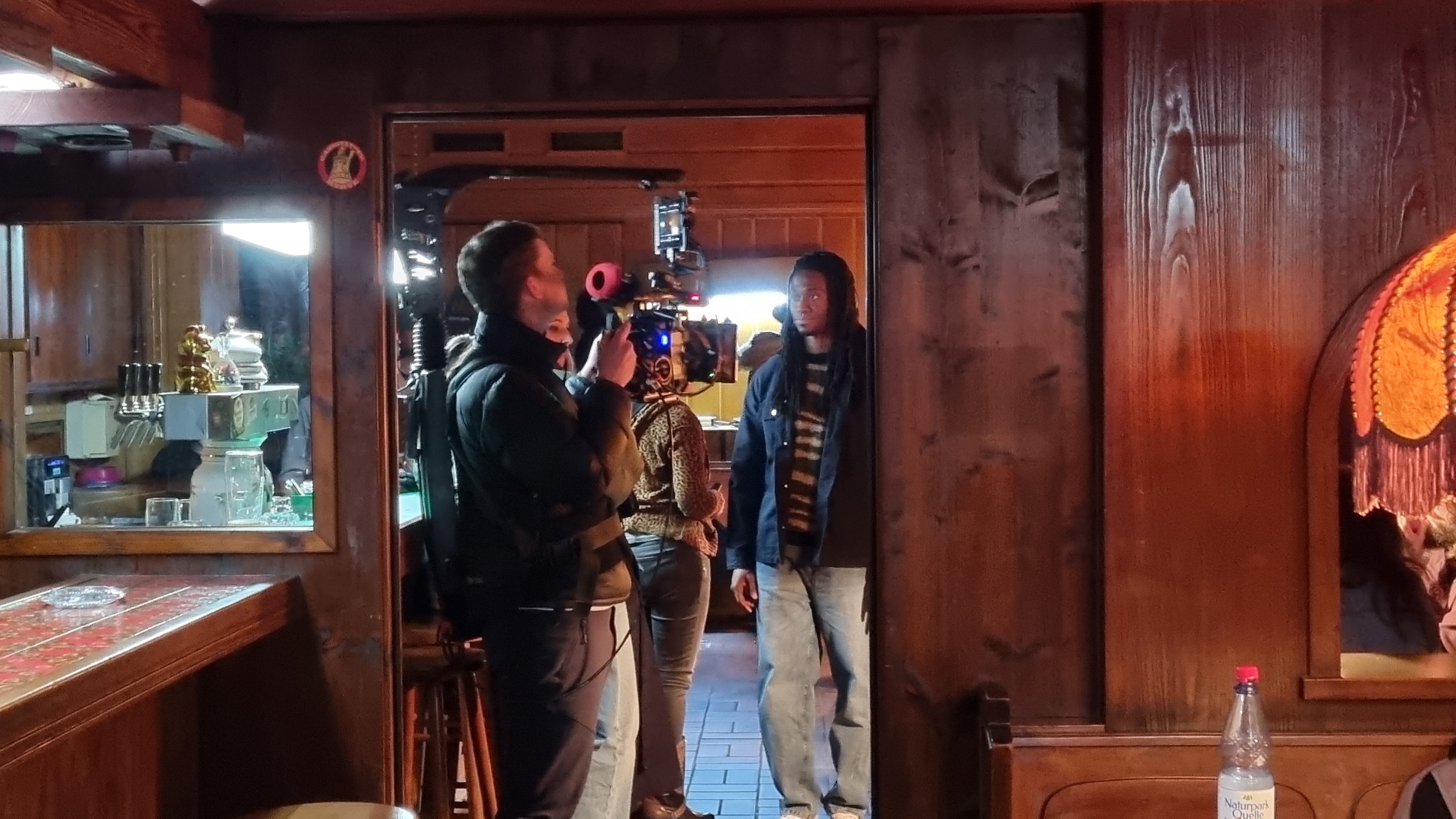 Am Set von 'Drei Kameradinnen'